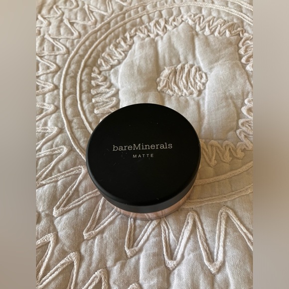 Bare Minerals Matte Foundation Broad Spectrum SPF 15 med beige 6g/0.21oz sealed - Picture 2 of 4